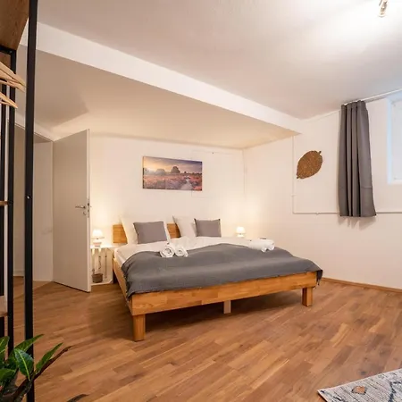 Dreamcation - Ehemaliges Pfarrhaus, 3d-tour, Netflix, Terrasse, Bbq, Küche, 130qm *