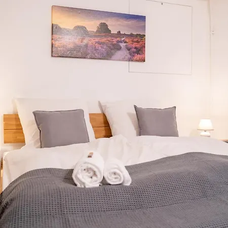 Dreamcation - Ehemaliges Pfarrhaus, 3d-tour, Netflix, Terrasse, Bbq, Küche, 130qm *