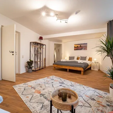 Dreamcation - Ehemaliges Pfarrhaus, 3d-tour, Netflix, Terrasse, Bbq, Küche, 130qm Apartment