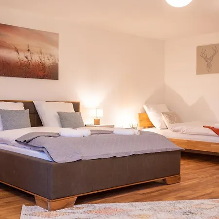 Dreamcation - Ehemaliges Pfarrhaus, 3d-tour, Netflix, Terrasse, Bbq, Küche, 130qm Apartment Kelheim
